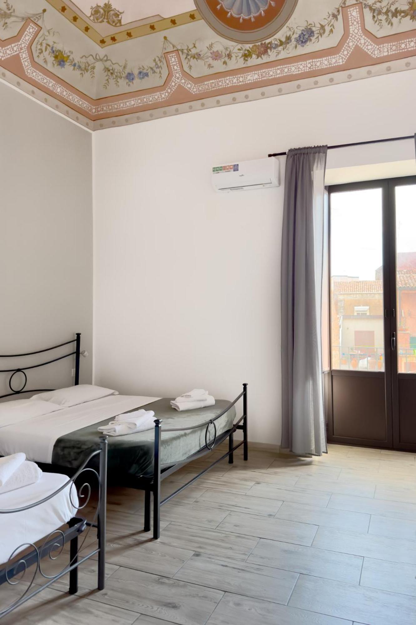 Appartamento Casa L'8 Catania Esterno foto